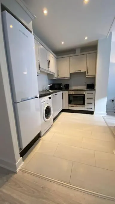 Apartament Stunning Modern 2Bed Apt Near Dublin City& Airport
